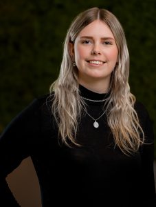 Portretfoto van onze binnendienst medewerker, Lieke de Groot