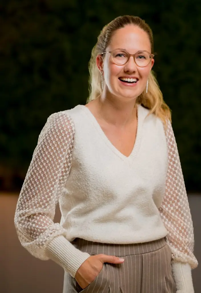 Portretfoto van letselschadejurist Iris Mom